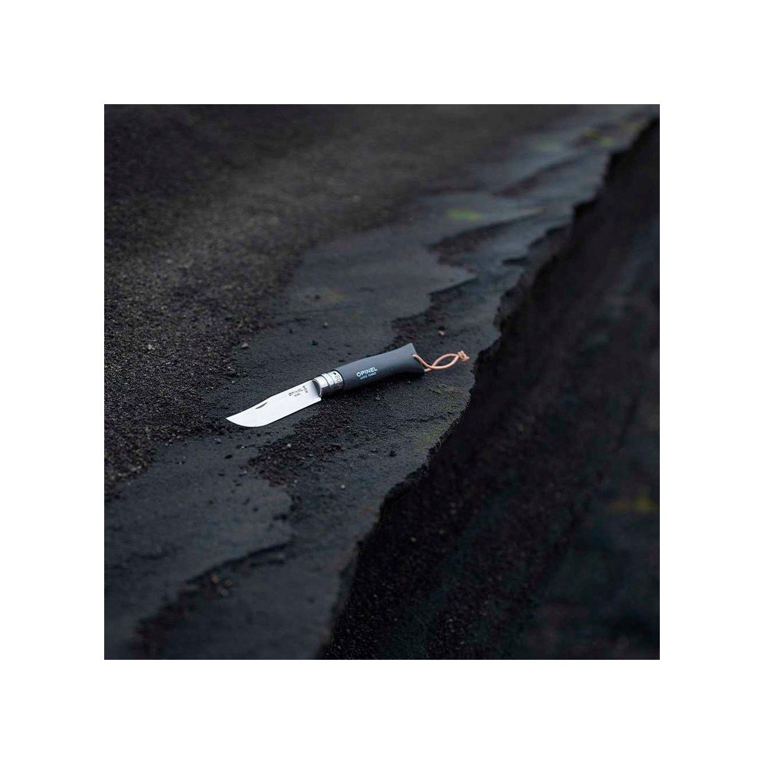 OPINEL nº08 Black Adventurer Knife - Elegance & Durability