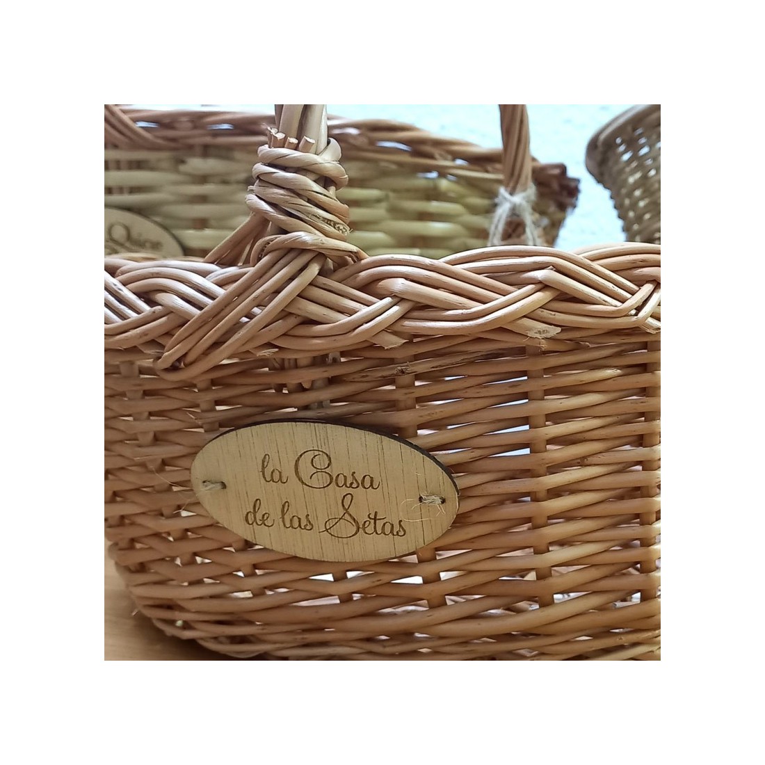 Placa Grabada Personalizada para Cestas Únicas