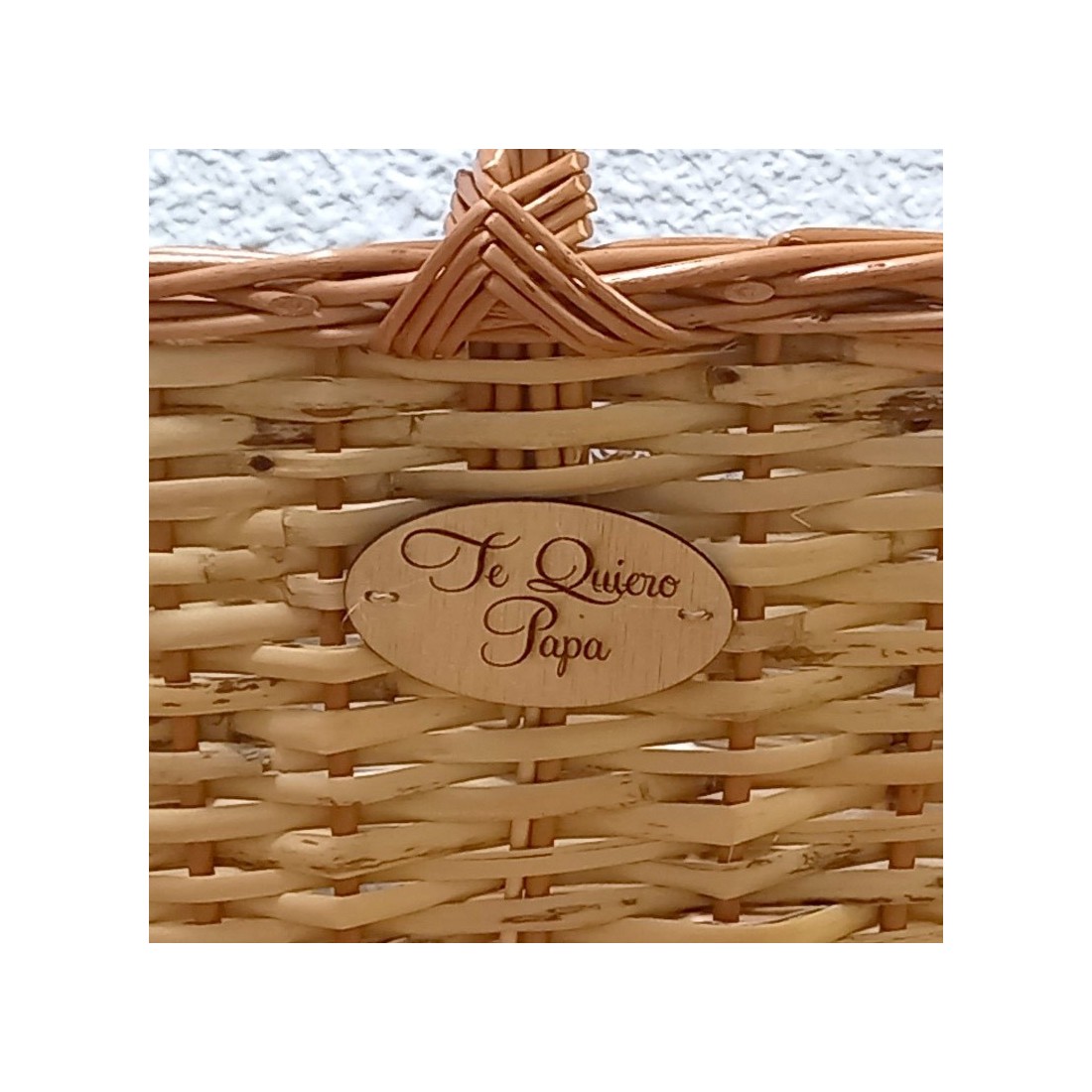 Placa Grabada Personalizada para Cestas Únicas