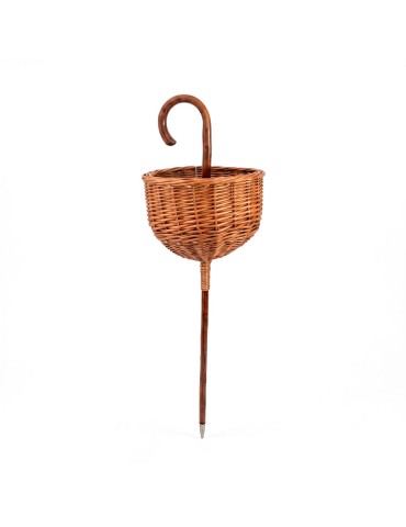 Cajado de castanheiro com cesto de vime incorporado| fabrico artesanal com acabamento envernizado