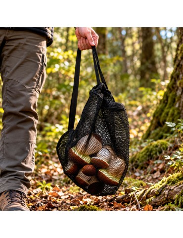 Bolsa de malla negra transpirable para setas, con diseño rectangular, base redondeada y correa de cordón lateral. 2