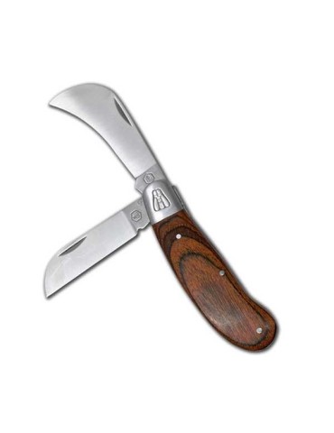 Double locking knife