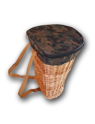 Wicker basket for mushrooms transportable as a backpack. 2