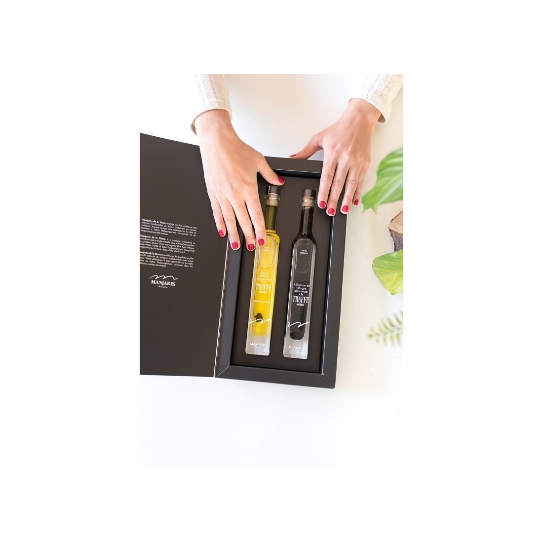 Truffle oil and Modena vinegar gift box