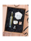 Pack gourmet de trufa com azeite, foie gras de pato, queijo de ovelha e lâminas de trufa de verão.