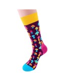 Meias com padrão de cogumelos vibrantes, tamanho único 35-41, design colorido e elástico.