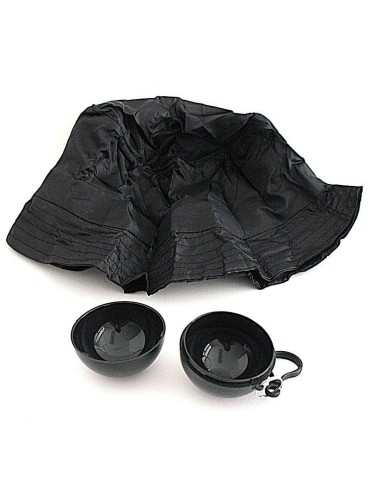 gorro impermeable con mosquetón 2