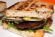 Otra forma de comer las setas de cardo, en un sándwich